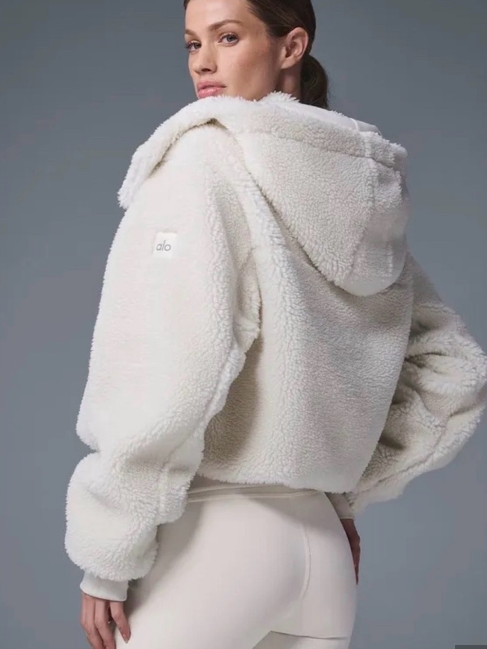 Alo Yoga LA Cropped White Sherpa Hooded Jacket Size Medium